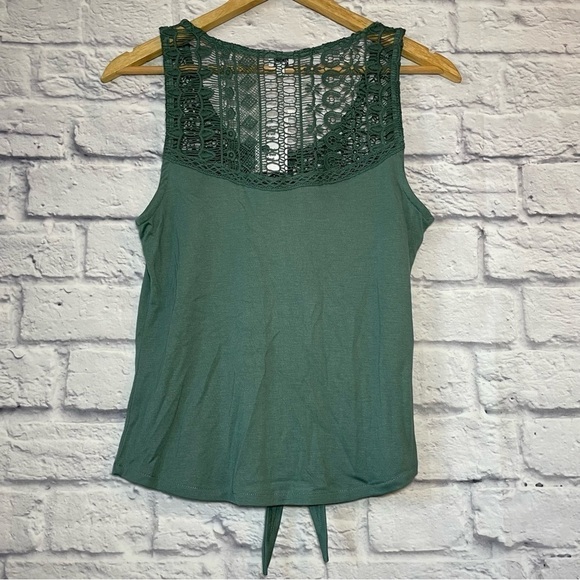 KISMET Vale Laurel Button Front Crochet Yoke Trim Sleeveless Top Extra Small - Picture 7 of 14